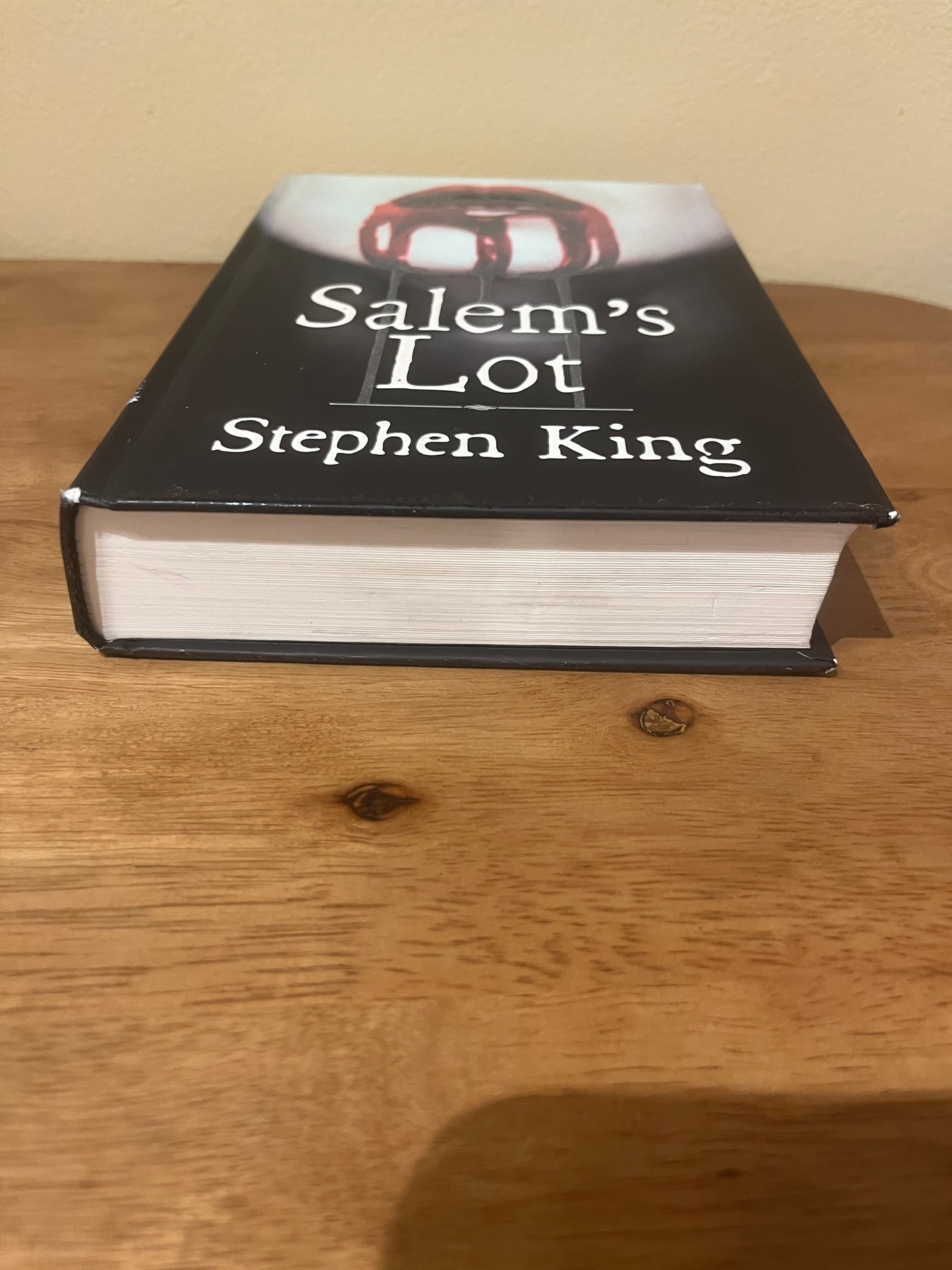 Salem’s Lot by Stephen King (2019 Glow in the Dark cover edition)