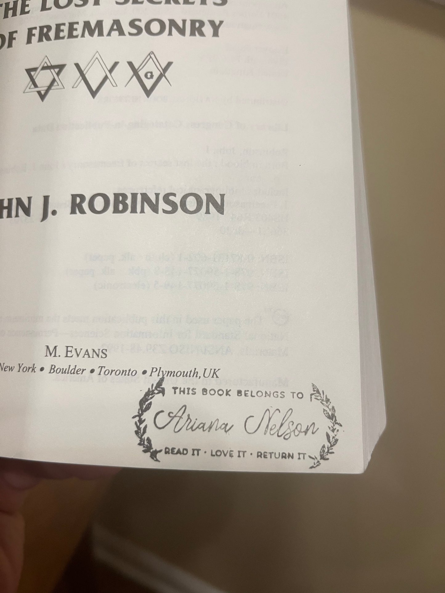 Born in Blood: The Lost Secrets of Freemasonry by John J Robinson