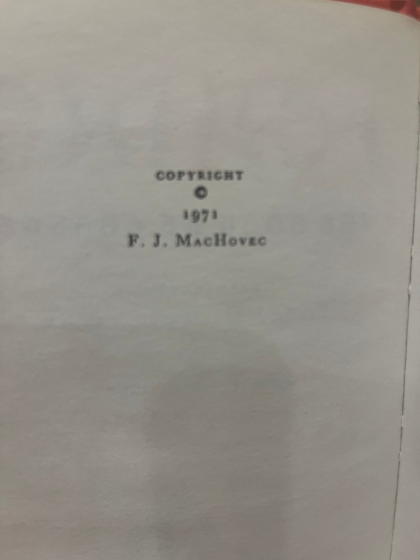 I Ching (1971) translated by Frank J MacHovec & illustrated by Marian Morton