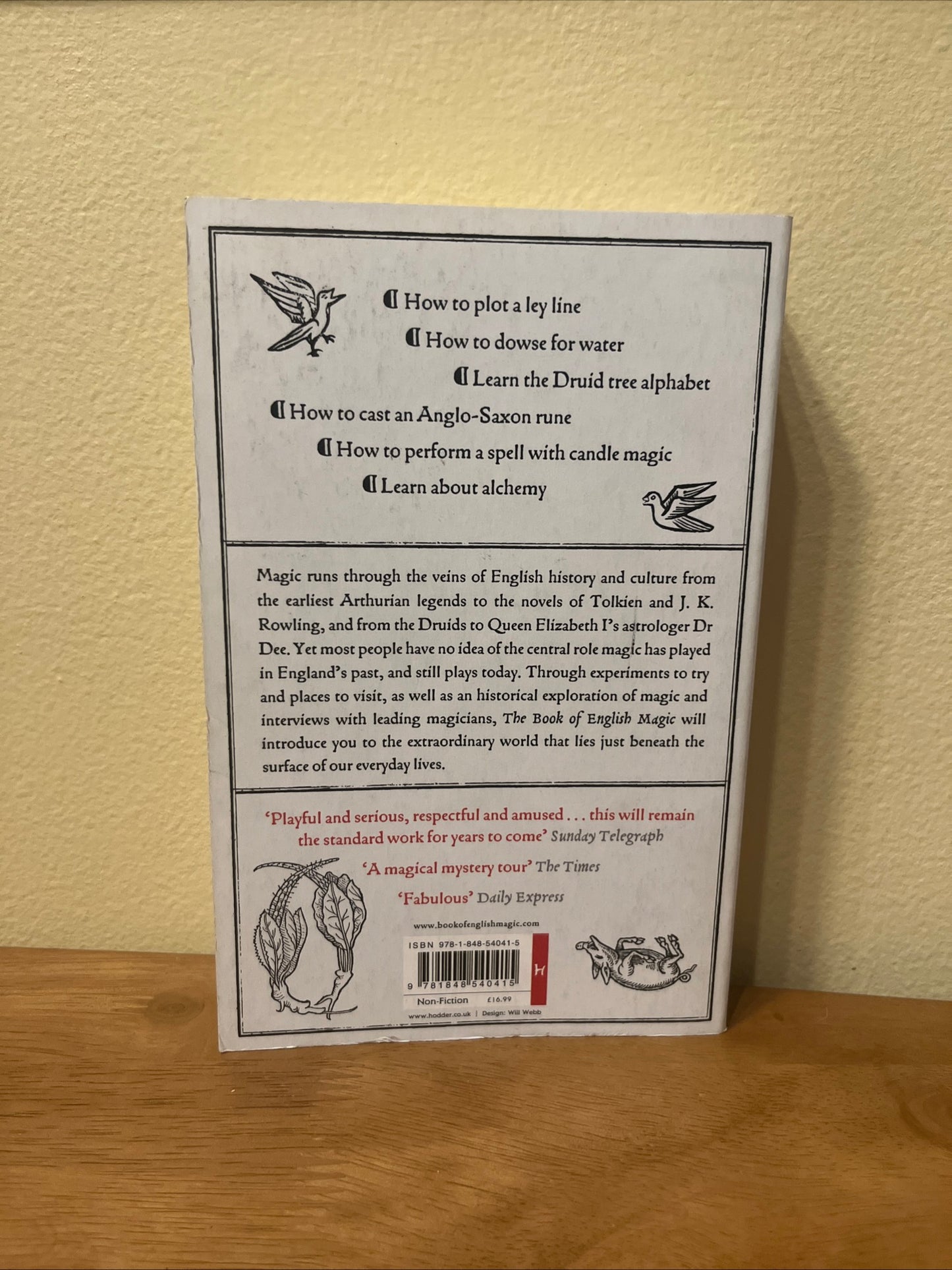The Book Of English Magic by Philip Carr-Gomm & Richard Heygate