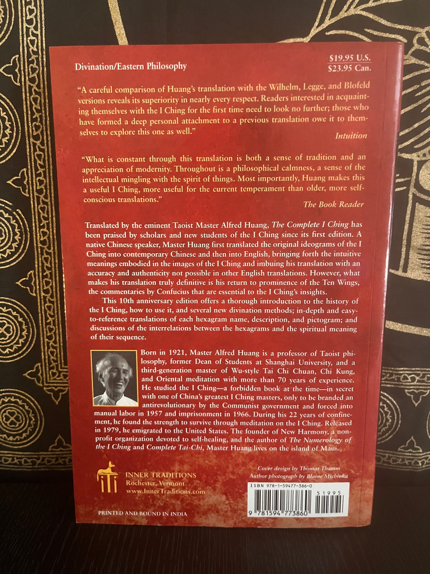 The Complete I Ching translated by Alfred Huang