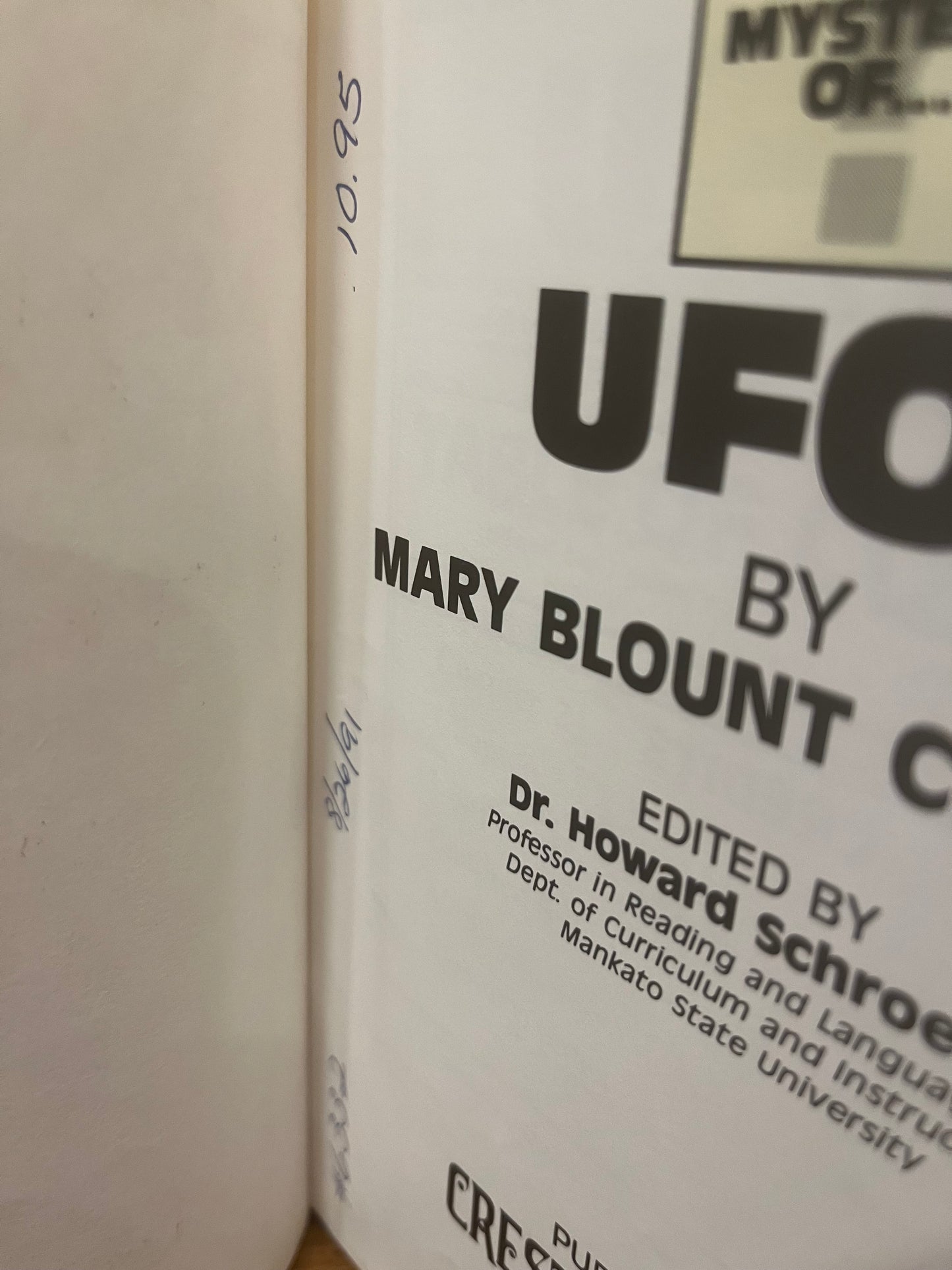 The Mystery of… UFO’s by Mary Blount Christian
