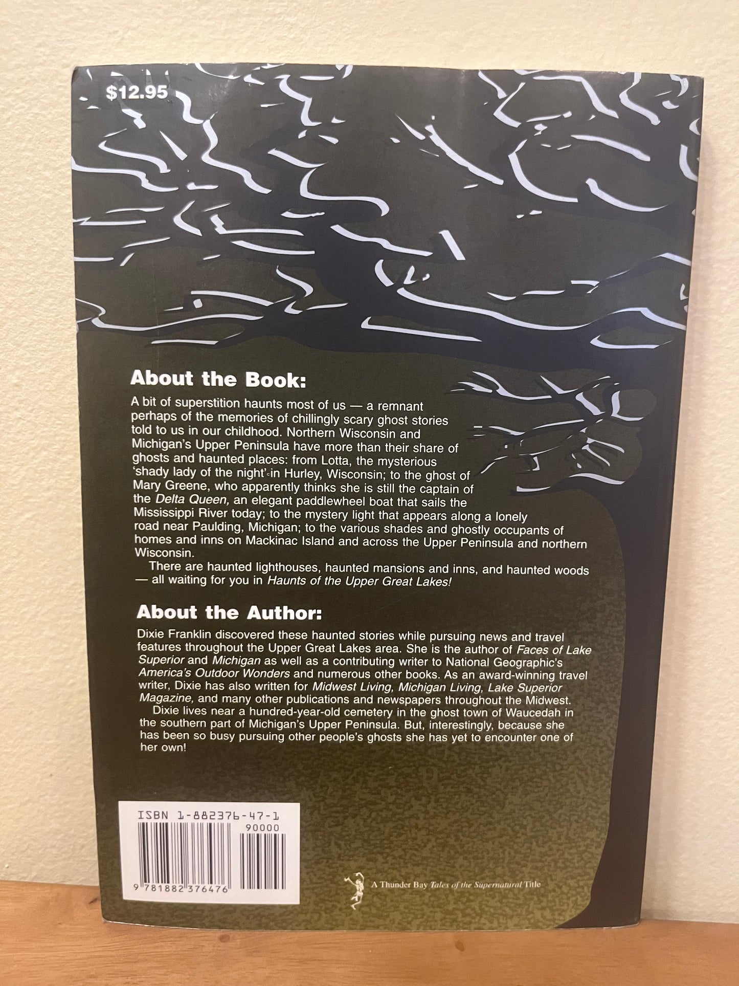 Haunts of the Upper Great Lakes by Dixie Franklin